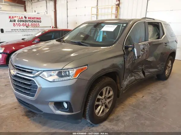 1GNERGKW7JJ177167 2018 CHEVROLET TRAVERSE - Image 2