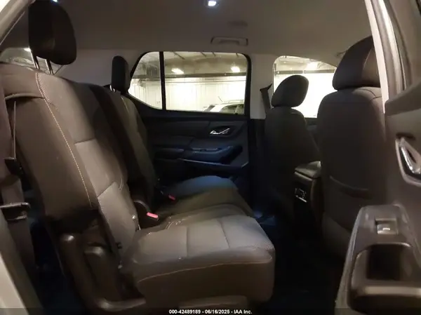 1GNERGKW7JJ179761 2018 CHEVROLET TRAVERSE - Image 8