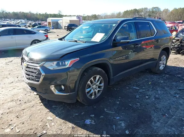 1GNERGKW7JJ187021 2018 CHEVROLET TRAVERSE - Image 2