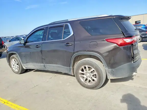 1GNERGKW7JJ193353 2018 CHEVROLET TRAVERSE - Image 2
