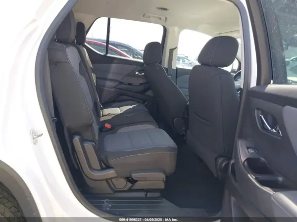 1GNERGKW7JJ196611 2018 CHEVROLET TRAVERSE - Image 8