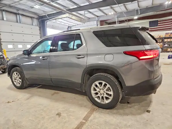 1GNERGKW7JJ199878 2018 CHEVROLET TRAVERSE - Image 2