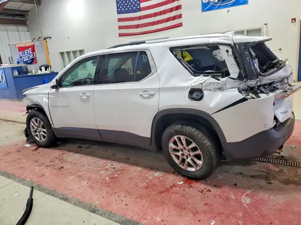 1GNERGKW7JJ230336 2018 CHEVROLET TRAVERSE - Image 2