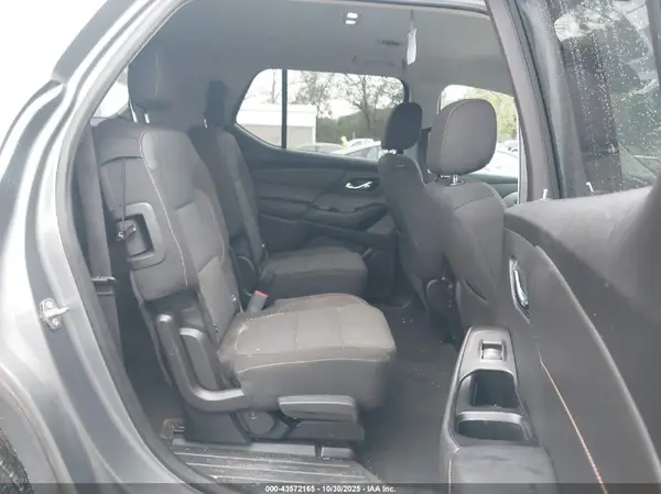 1GNERGKW7JJ235651 2018 CHEVROLET TRAVERSE - Image 8