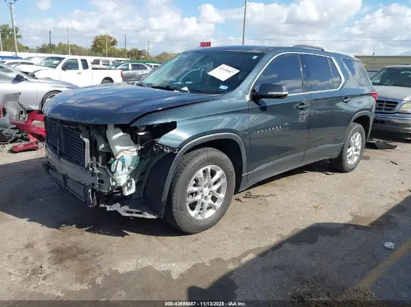 1GNERGKW7JJ248092 2018 CHEVROLET TRAVERSE - Image 2