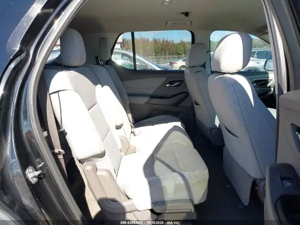1GNERGKW7JJ253499 2018 CHEVROLET TRAVERSE - Image 8