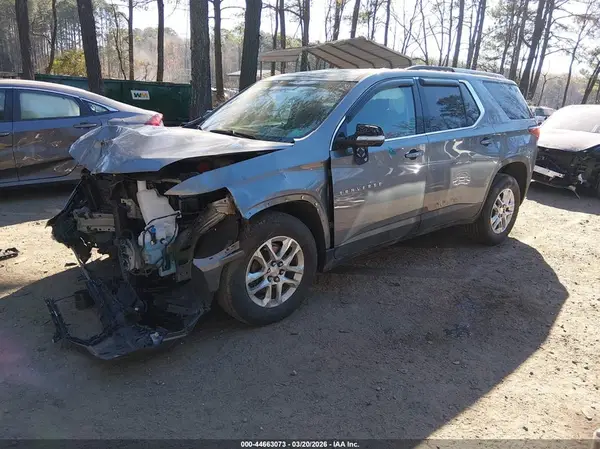 1GNERGKW7JJ257696 2018 CHEVROLET TRAVERSE - Image 2