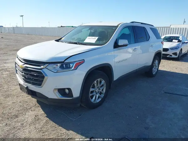 1GNERGKW7KJ155302 2019 CHEVROLET TRAVERSE - Image 2