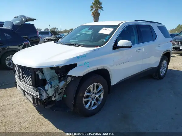 1GNERGKW7KJ203638 2019 CHEVROLET TRAVERSE - Image 2