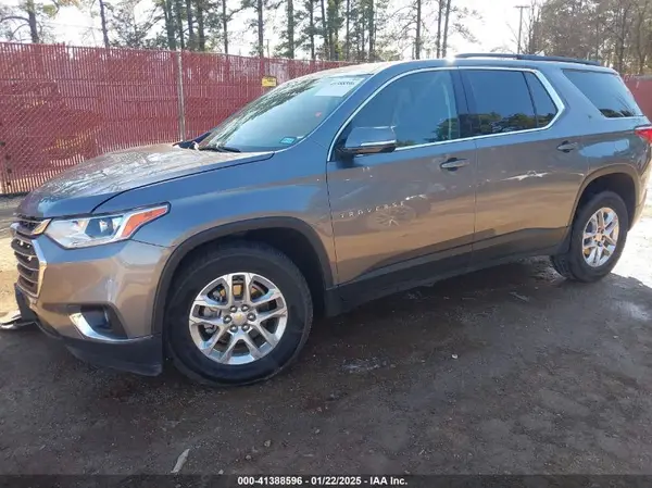 1GNERGKW7LJ284514 2020 CHEVROLET TRAVERSE - Image 2