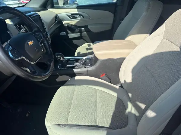 1GNERGKW7NJ153456 2022 CHEVROLET TRAVERSE - Image 1