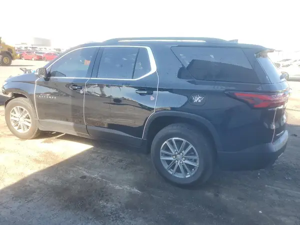1GNERGKW7PJ272577 2023 CHEVROLET TRAVERSE - Image 2