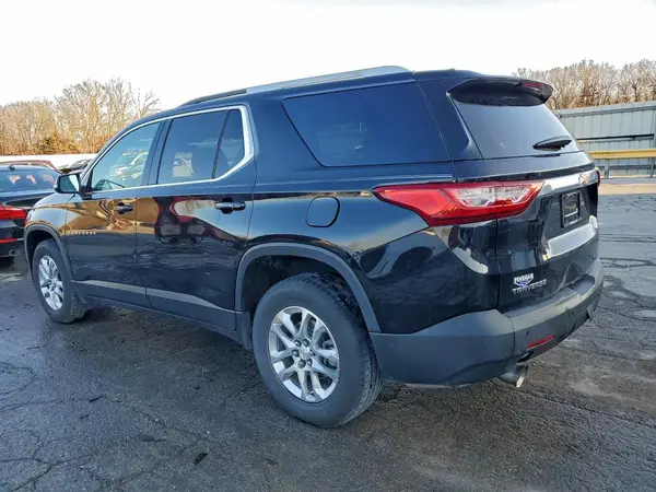 1GNERGKW8JJ103062 2018 CHEVROLET TRAVERSE - Image 2