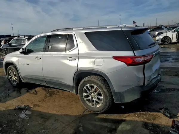 1GNERGKW8JJ120069 2018 CHEVROLET TRAVERSE - Image 2