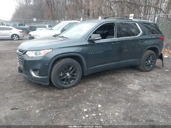 1GNERGKW8JJ124395 2018 CHEVROLET TRAVERSE - Image 2