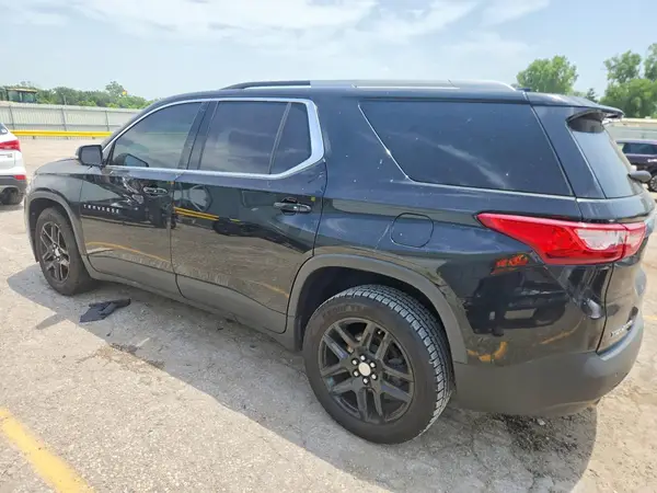 1GNERGKW8JJ127877 2018 CHEVROLET TRAVERSE - Image 2