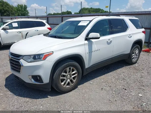 1GNERGKW8JJ133047 2018 CHEVROLET TRAVERSE - Image 2