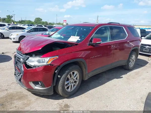 1GNERGKW8JJ137776 2018 CHEVROLET TRAVERSE - Image 2