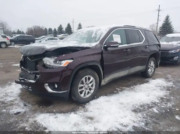 1GNERGKW8JJ142105 2018 CHEVROLET TRAVERSE - Image 2