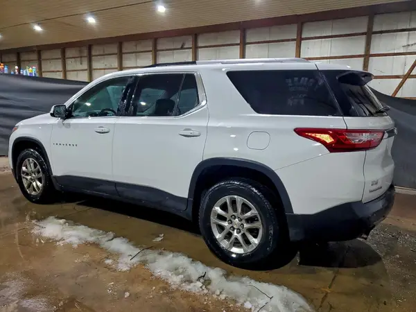 1GNERGKW8JJ145151 2018 CHEVROLET TRAVERSE - Image 2