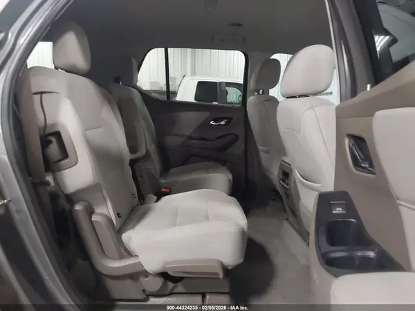 1GNERGKW8JJ158143 2018 CHEVROLET TRAVERSE - Image 8
