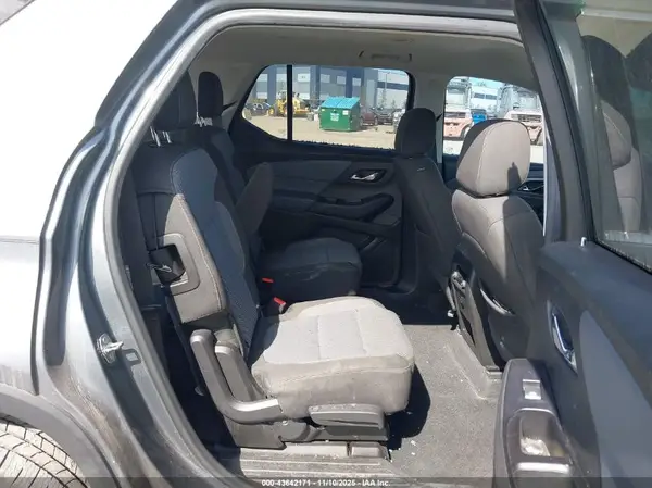 1GNERGKW8JJ169904 2018 CHEVROLET TRAVERSE - Image 8