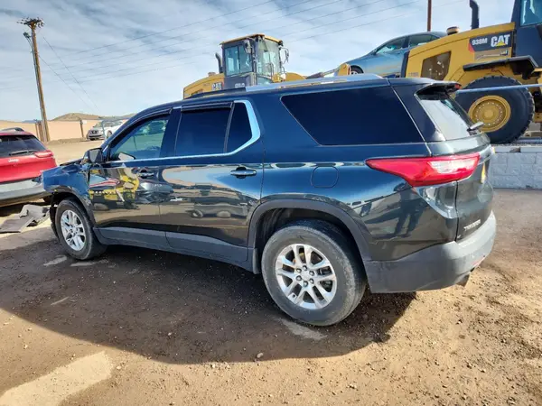 1GNERGKW8JJ174276 2018 CHEVROLET TRAVERSE - Image 2