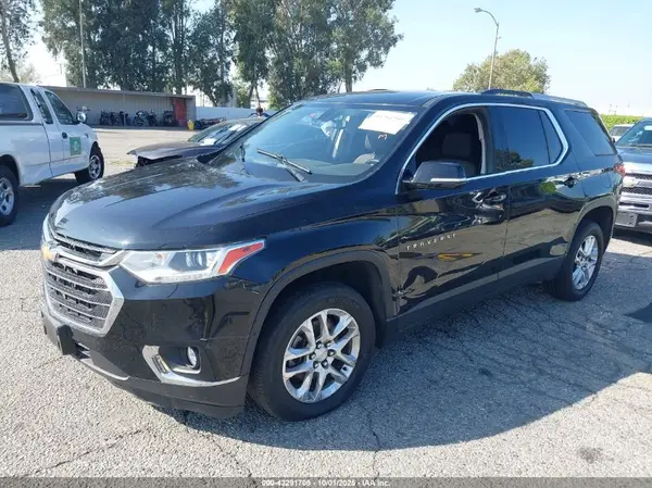 1GNERGKW8JJ201427 2018 CHEVROLET TRAVERSE - Image 2