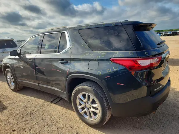 1GNERGKW8JJ219930 2018 CHEVROLET TRAVERSE - Image 2