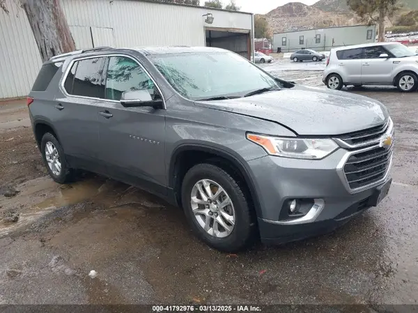 1GNERGKW8JJ220611 2018 CHEVROLET TRAVERSE - Image 1