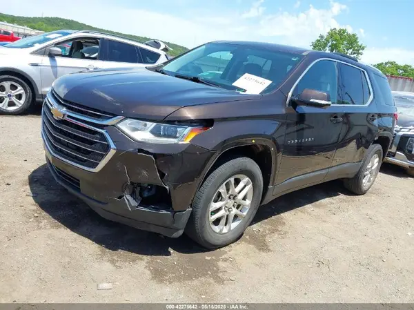 1GNERGKW8JJ224738 2018 CHEVROLET TRAVERSE - Image 2