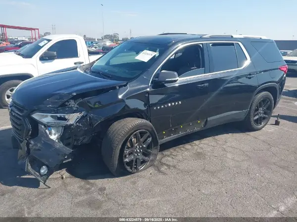 1GNERGKW8JJ232211 2018 CHEVROLET TRAVERSE - Image 2