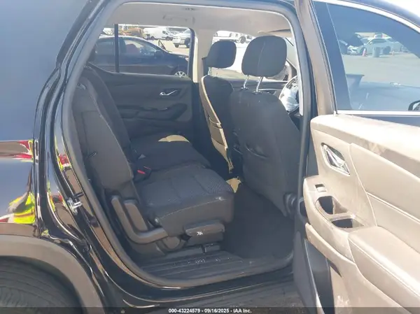 1GNERGKW8JJ232211 2018 CHEVROLET TRAVERSE - Image 8