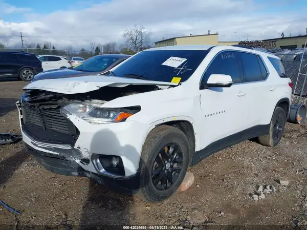 1GNERGKW8JJ276788 2018 CHEVROLET TRAVERSE - Image 2