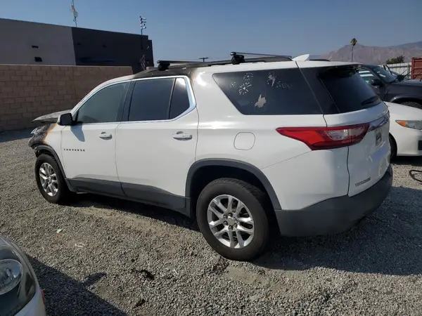 1GNERGKW8KJ121675 2019 CHEVROLET TRAVERSE - Image 2