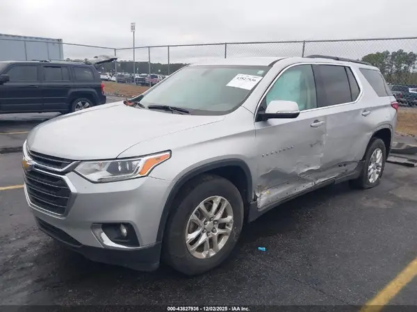 1GNERGKW8KJ125726 2019 CHEVROLET TRAVERSE - Image 2