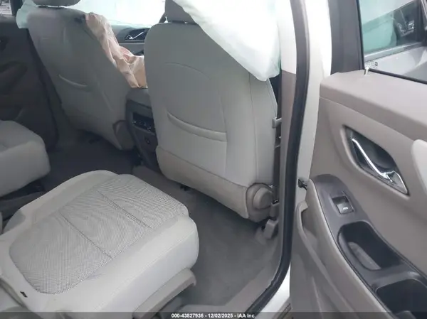 1GNERGKW8KJ125726 2019 CHEVROLET TRAVERSE - Image 8