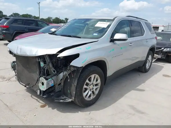 1GNERGKW8KJ157866 2019 CHEVROLET TRAVERSE - Image 2