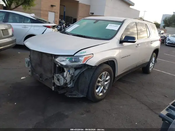 1GNERGKW8KJ190785 2019 CHEVROLET TRAVERSE - Image 2
