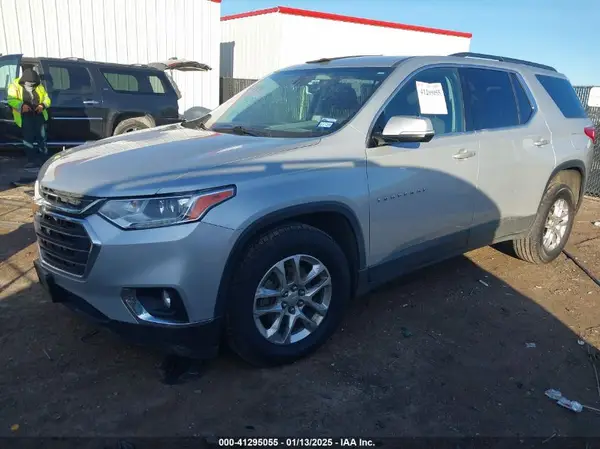 1GNERGKW8KJ209903 2019 CHEVROLET TRAVERSE - Image 2