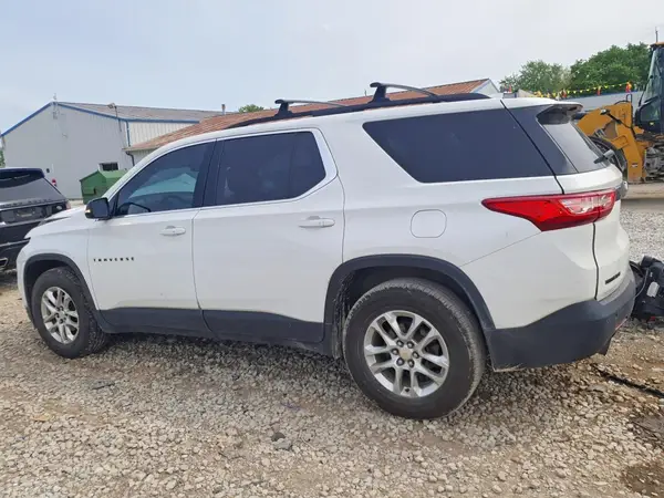 1GNERGKW8KJ213160 2019 CHEVROLET TRAVERSE - Image 2