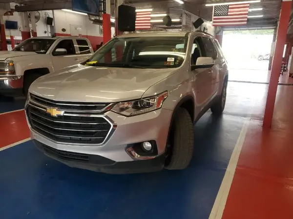 1GNERGKW8KJ225468 2019 CHEVROLET TRAVERSE - Image 2