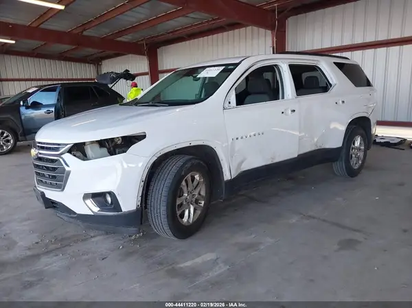 1GNERGKW8KJ297173 2019 CHEVROLET TRAVERSE - Image 2