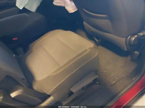 1GNERGKW8KJ300878 2019 CHEVROLET TRAVERSE - Image 8