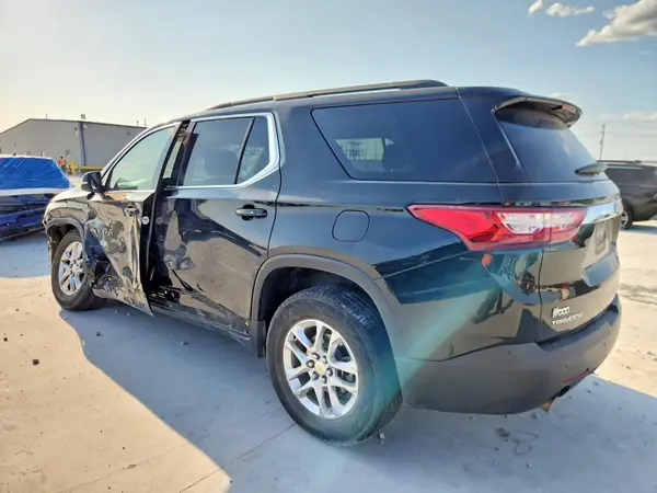 1GNERGKW8LJ167363 2020 CHEVROLET TRAVERSE - Image 2