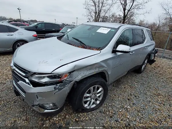 1GNERGKW8LJ167749 2020 CHEVROLET TRAVERSE - Image 2