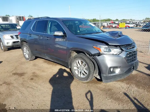 1GNERGKW8LJ206047 2020 CHEVROLET TRAVERSE - Image 1