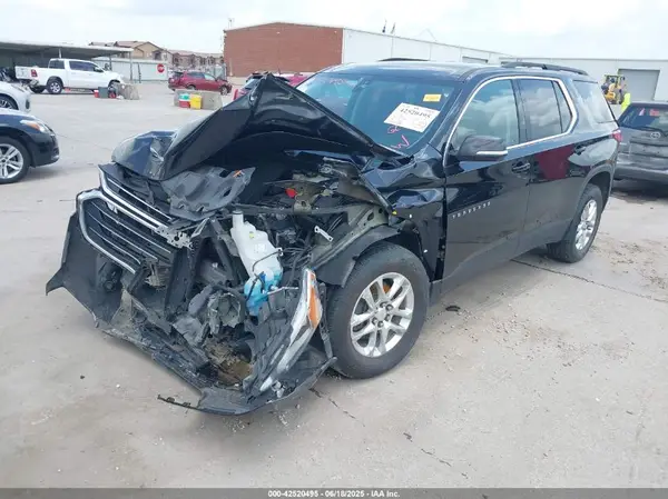 1GNERGKW8LJ246502 2020 CHEVROLET TRAVERSE - Image 2