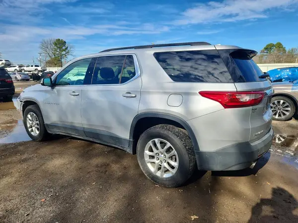 1GNERGKW8LJ317438 2020 CHEVROLET TRAVERSE - Image 2