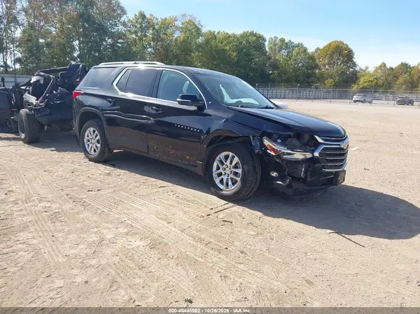 1GNERGKW8MJ105561 2021 CHEVROLET TRAVERSE - Image 1